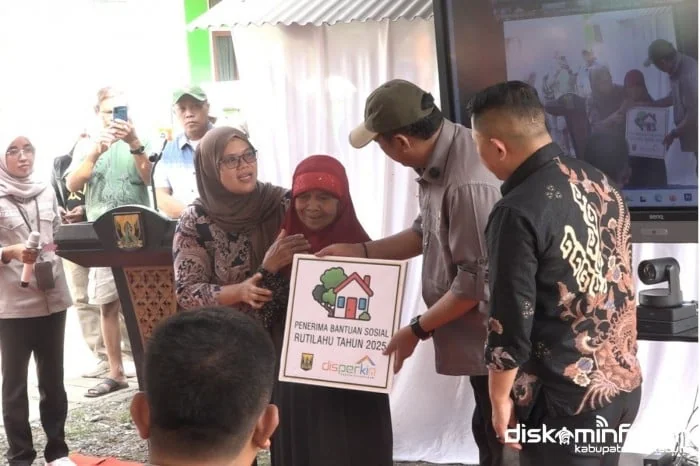 Pemerintah Kabupaten Sukabumi meluncurkan program pembangunan Rumah Tidak Layak Huni.Ist