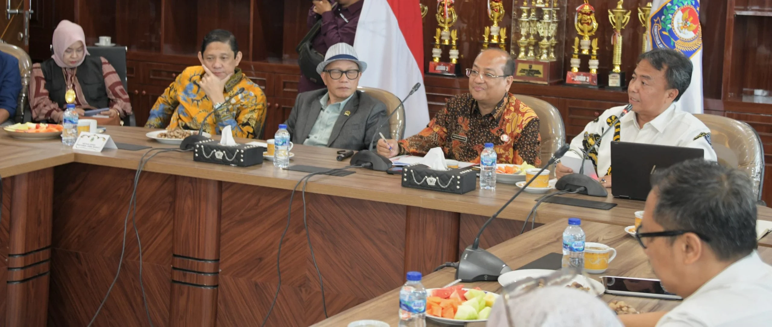 Jajaran Pemdaprov Jabar dipimpin Sekda Herman Suryatman berkonsultasi dengan Direktorat Jendral Bina Keuangan Daerah Kementerian Dalam Negeri RI di Jakarta, Selasa, 11 Februari 2025.