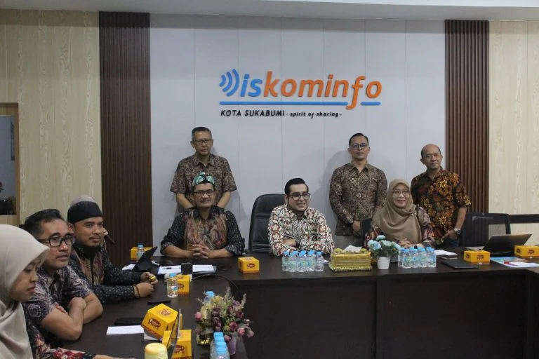 Wakil Wali Kota Sukabumi Bobby Maulana, ketika membuka webinar Literasi Statistik Daerah (LISDA) yang diadakan oleh Dinas Komunikasi dan Informatika (Diskominfo) Kota Sukabumi.Dok-Diskominfo Kota Sukabumi