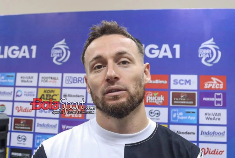 Gelandang Persib Bandung, Mark Klok