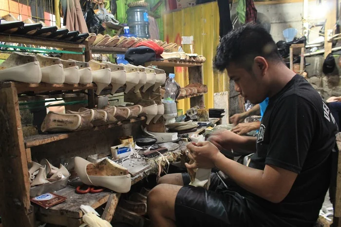 perajut sepatu cibaduyut (int)