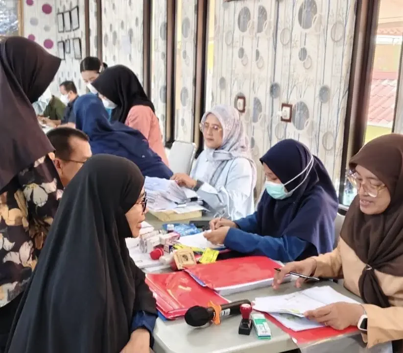 Pemeriksaan CJH di Puskesmas Sukmajaya. (Foto: Dokumentasi Puskesmas Sukmajaya)