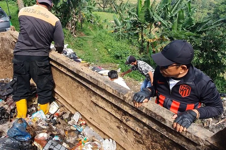 Gubernur Dedi Mulyadi Minta Pemda Tingkat II Kelola Sampah Mandiri