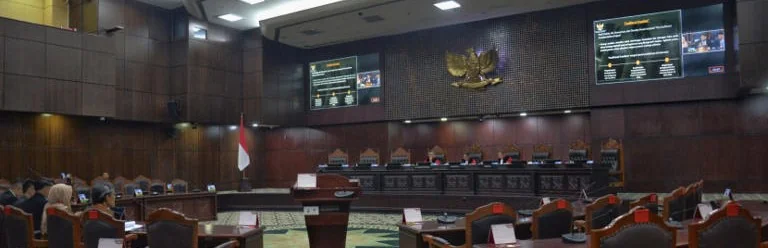 Suasana sidang sengketa pemilihan kepala daerah di MK.