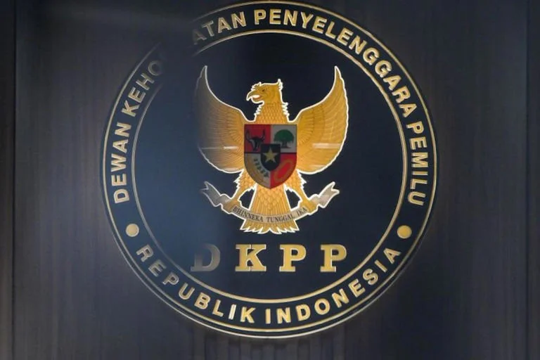Cuekin Aduan Ribka Tjiptaning, Sejumlah Komisioner KPU Jabar Diperingatkan DKPP