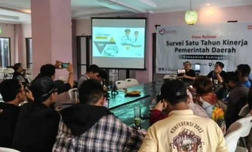 Sebanyak 88,84 persen masyarakat Kabupaten Kuningan memberikan penilaian positif terhadap kinerja Bupati Kuningan,Dok-IKP/Diskominfo Kuningan