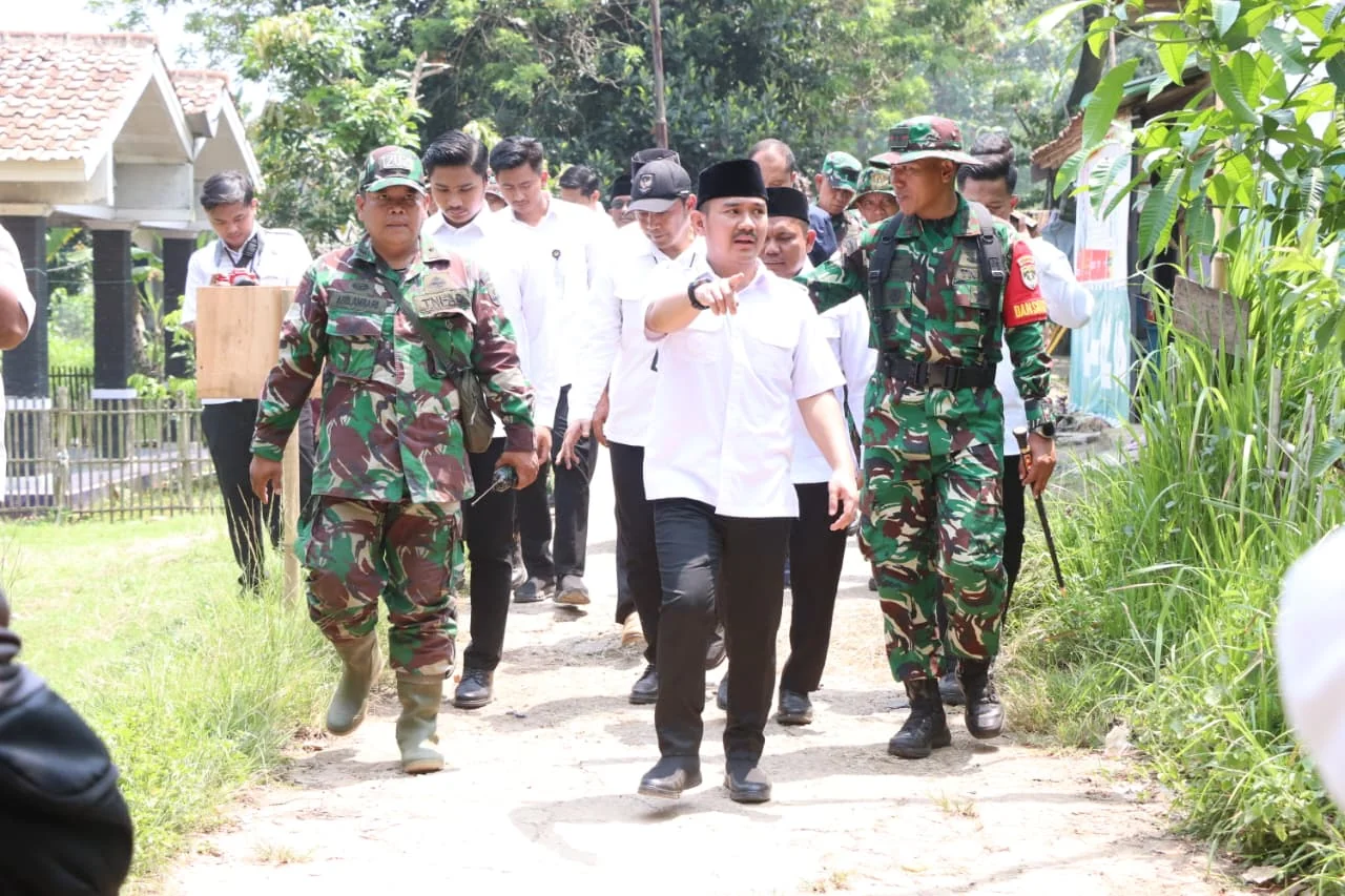 Bupati Bekasi Ade Kuswara Kunang menyebut, TMMD merupakan program strategis.Ist
