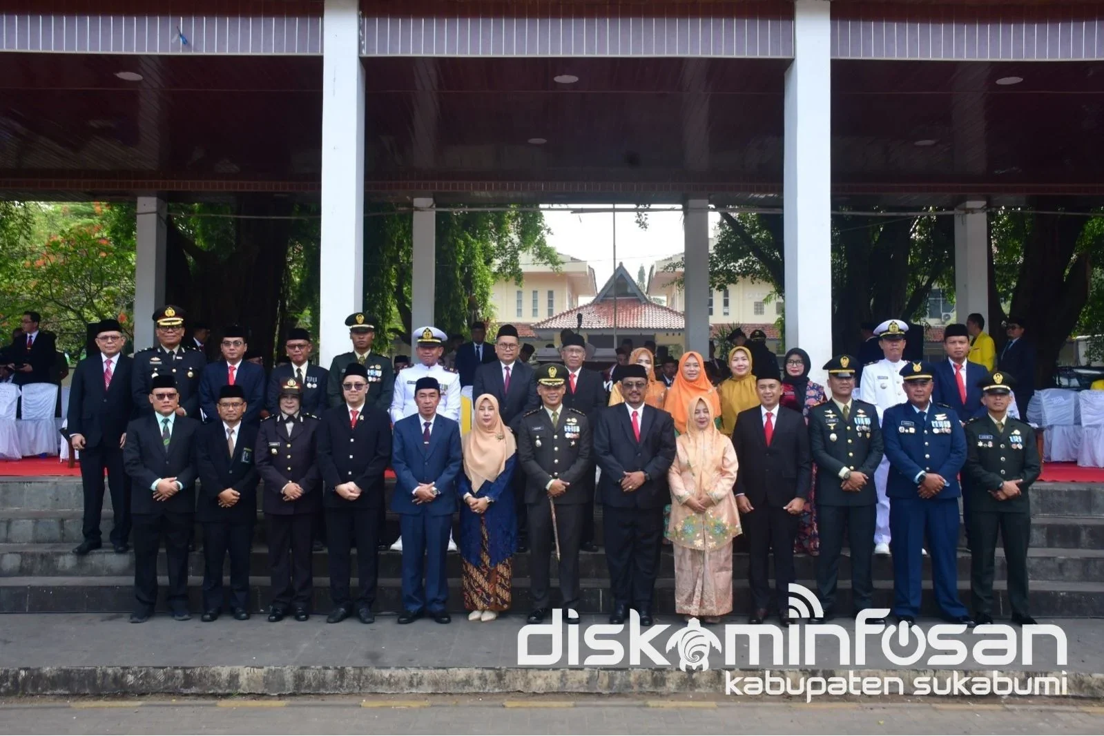 Upacara tersebut dipimpin langsung oleh Bupati Sukabumi, Asep Japar, dengan komandan upacara Inspektur Polisi Dua Tri Yuda Rinaldy Ruslan dari Kepolisian Resor Sukabumi.Dok- Bidang IKP_Diskominfosan