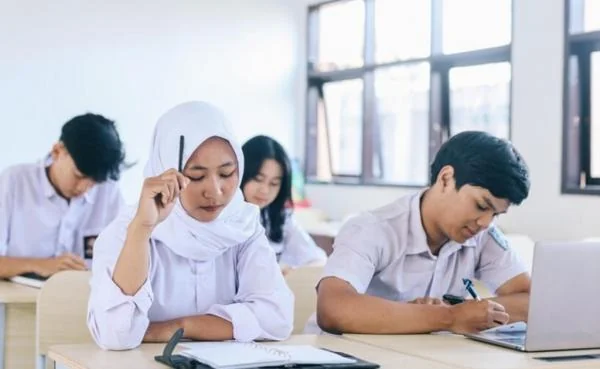 Kembalikan Kualitas Sekolah, Dedi Mulyadi Revitalisasi Sekolah Unggulan dan Siswa Tak Mampu Dibiayai Pemprov