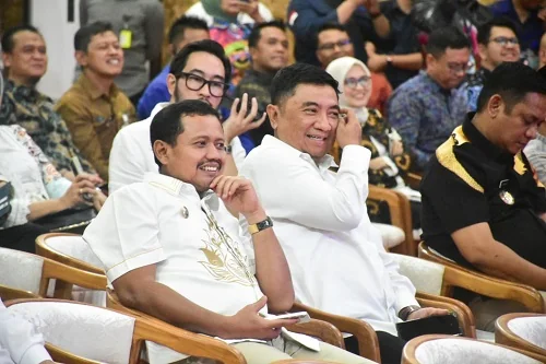 Bupati Sumedang Dony Ahmad Munir menghadiri acara Lepas Sambut Kepala Kejaksaan Tinggi Jawa Barat di Bale Gede Gedung Pakuan, Bandung.Dok-Diskominfosanditik Sumedang