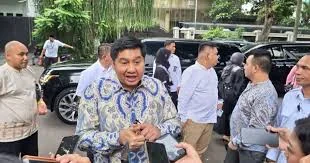 Menteri Perumahan dan Kawasan Permukiman (PKP) Marurar Sirait