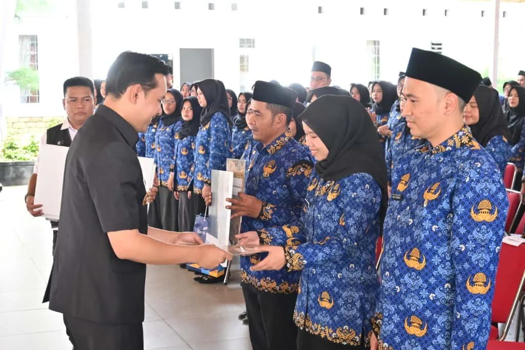 259 orang PPPK dilantik dan diambil sumpahnya langsung oleh Bupati Cianjur, dr. Wahyu.Ist