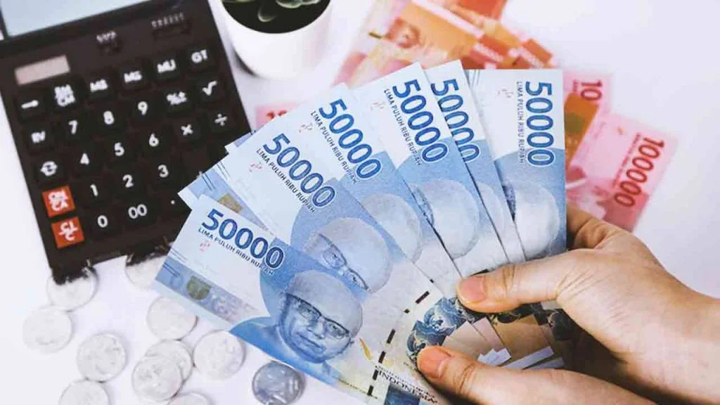 Kenaikan UMK dihitung dengan mempertimbangkan pertumbuhan ekonomi dan inflasi.