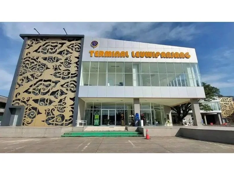 Wajah Baru Terminal Leuwipanjang