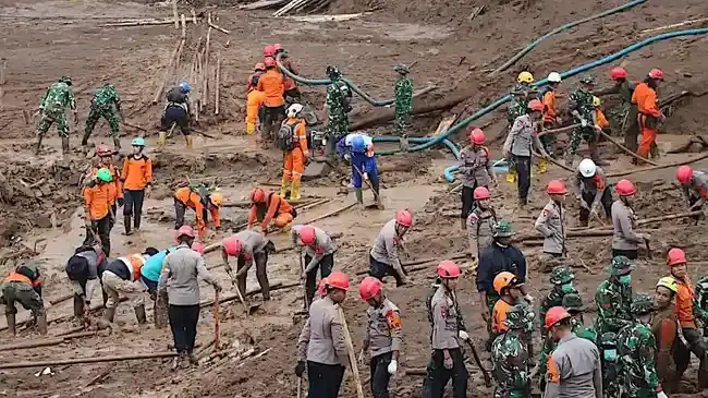 Tinggal Enam Korban Longsor Cisarua yang Belum Ditemukan