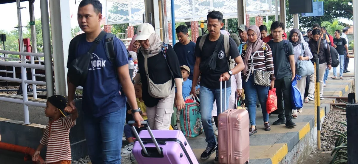 KAI Daop 3 Cirebon Tambah 2.560 Kursi Hadapi Lonjakan Libur Panjang Maulid