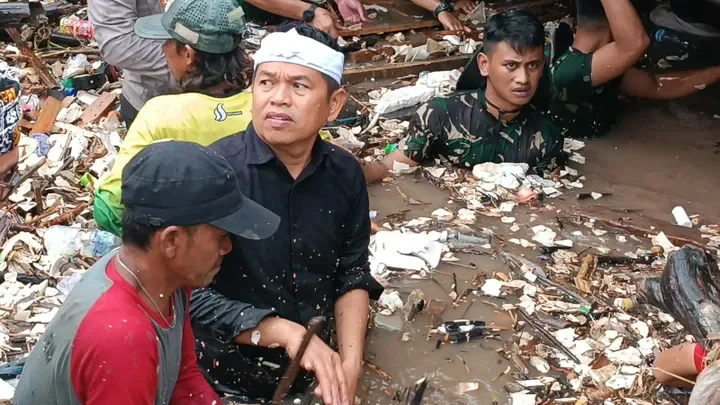 Dedi Mulyadi Soroti Sampah sebagai Pemicu Utama Banjir Bandung