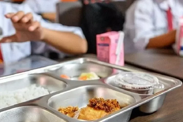 Ratusan Siswa Keracunan, Bupati Garut Tutup Sementara Dapur MBG
