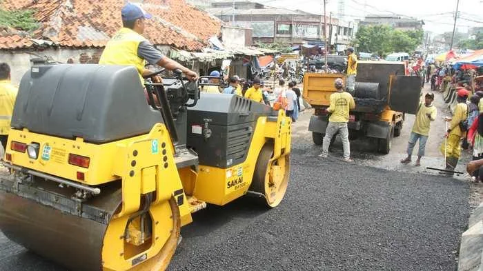 Gebrakan Dedi Mulyadi Terbaru, Larang Pekerjaan Jalan di Malam Hari