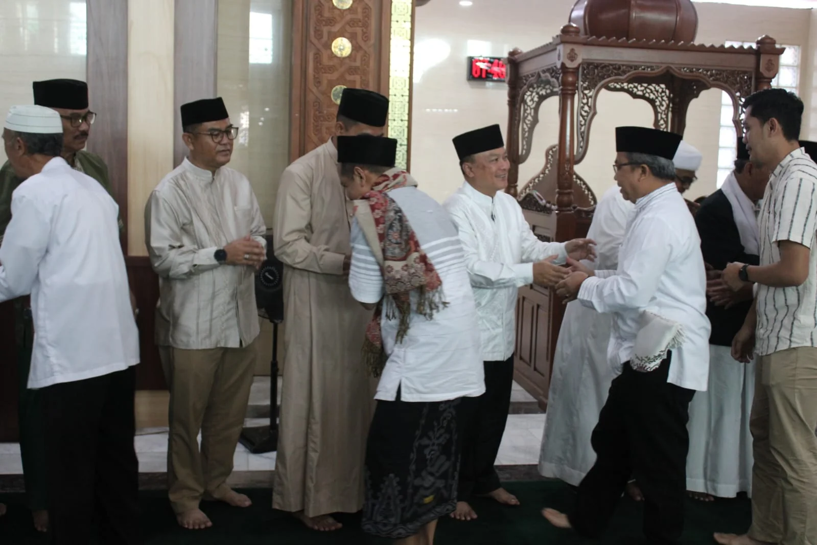 Bupati Kuningan Dian Rachmat Yanuar mengajak masyarakat menjadikan Idul Adha sebagai penguat semangat pengorbanan dan kepedulian sosial.Dok-Diskominfo Kuningan