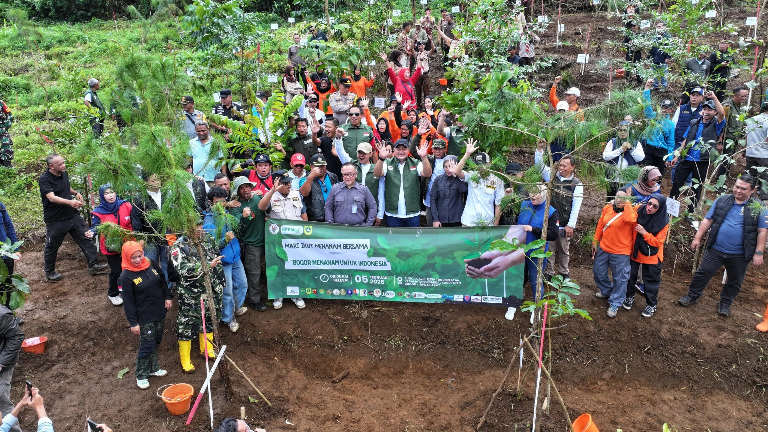 Bupati Bogor, Rudy Susmanto, mengajak seluruh elemen masyarakat dan pemerintah daerah terkait untuk bersama-sama menjaga dan merawat hulu Sungai Ciliwung.Dok-Diskominfo Kab Bogor