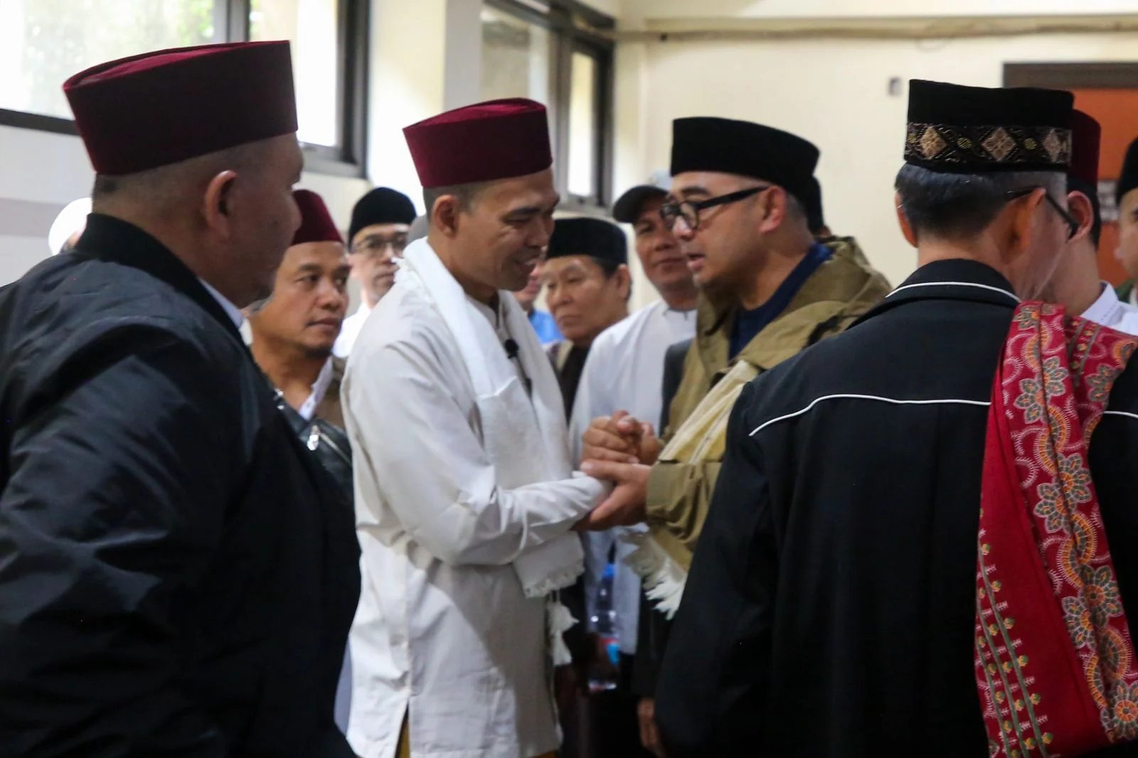 Secara khusus, ajakan memakmurkan Masjid Raya Bandung oleh Ustaz Abdul Somad ini didukung Wali Kota Bandung, Muhammad Farhan.Dok-Diskominfo Kota Bandung