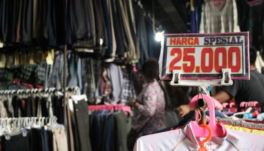 Menkeu Purbaya Abaikan Pedagang Thrifting Minta Impor Baju Bekas Dilegalkan