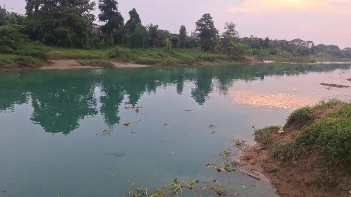 Citarum Tercemar dan Membiru, Dedi Mulyadi: Jika Ada Pelanggaran, Sanksi Tegas Harus Dijatuhkan