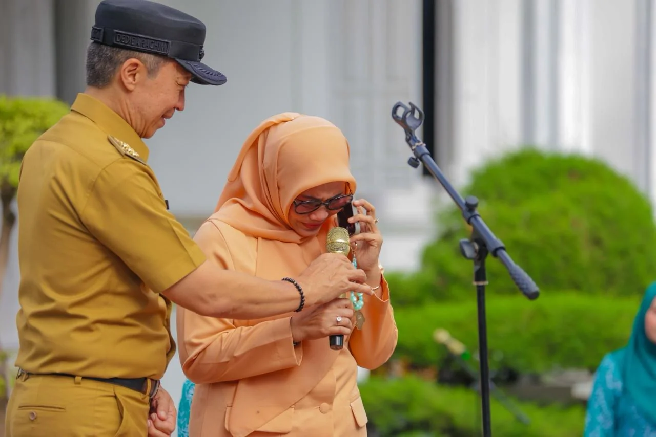 Wali Kota Bogor, Dedie A. Rachim, meminta seluruh peserta untuk menyampaikan ucapan Hari Ibu kepada para bundanya masing-masing.Ist