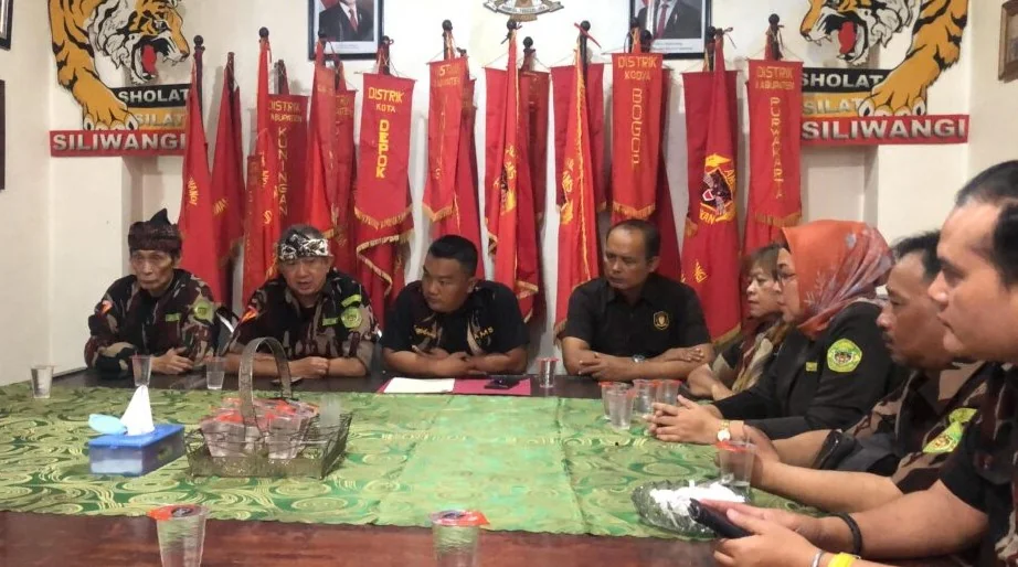 Pengurus Pusat AMS menyampaikan sikap resminya di Sekretariat Jenderal AMS, Jl Braga No 25B, Jumat, 4 Juli 2025.