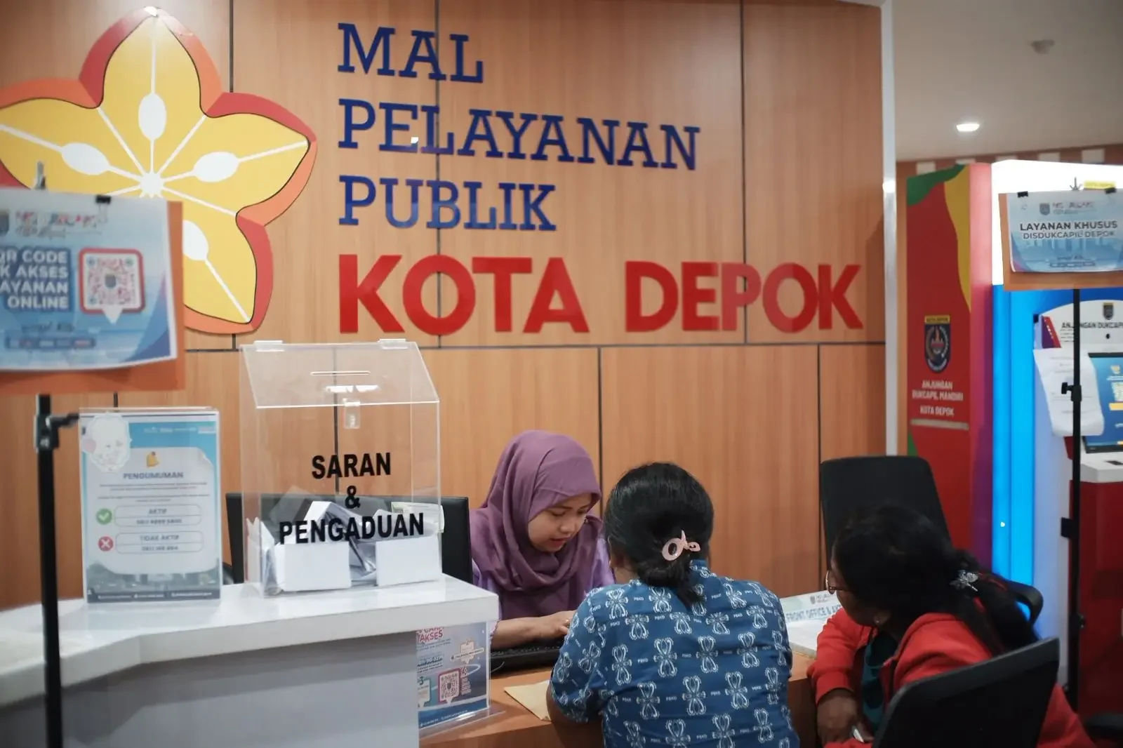 Pelayanan di Mal Pelayanan Publik (MPP). (Foto: JD 01/Diskominfo Depok/ Ilustrasi).