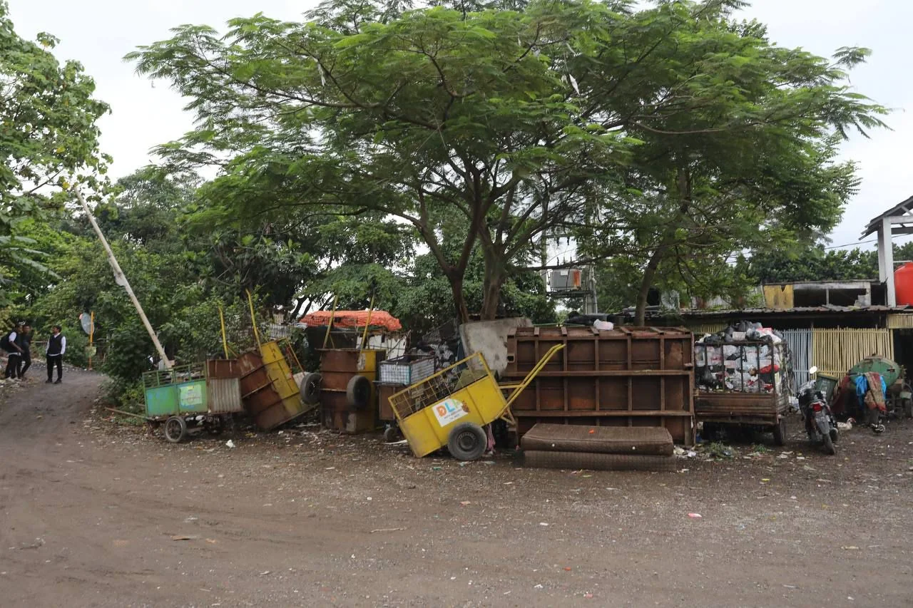 Wali Kota Bandung, Muhammad Farhan menyatakan, pengelolaan sampah di Kota Bandung tidak bisa dilakukan secara parsial, melainkan harus terintegrasi, terencana dan berkelanjutan.Dok-Diskominfo Kota Bandung