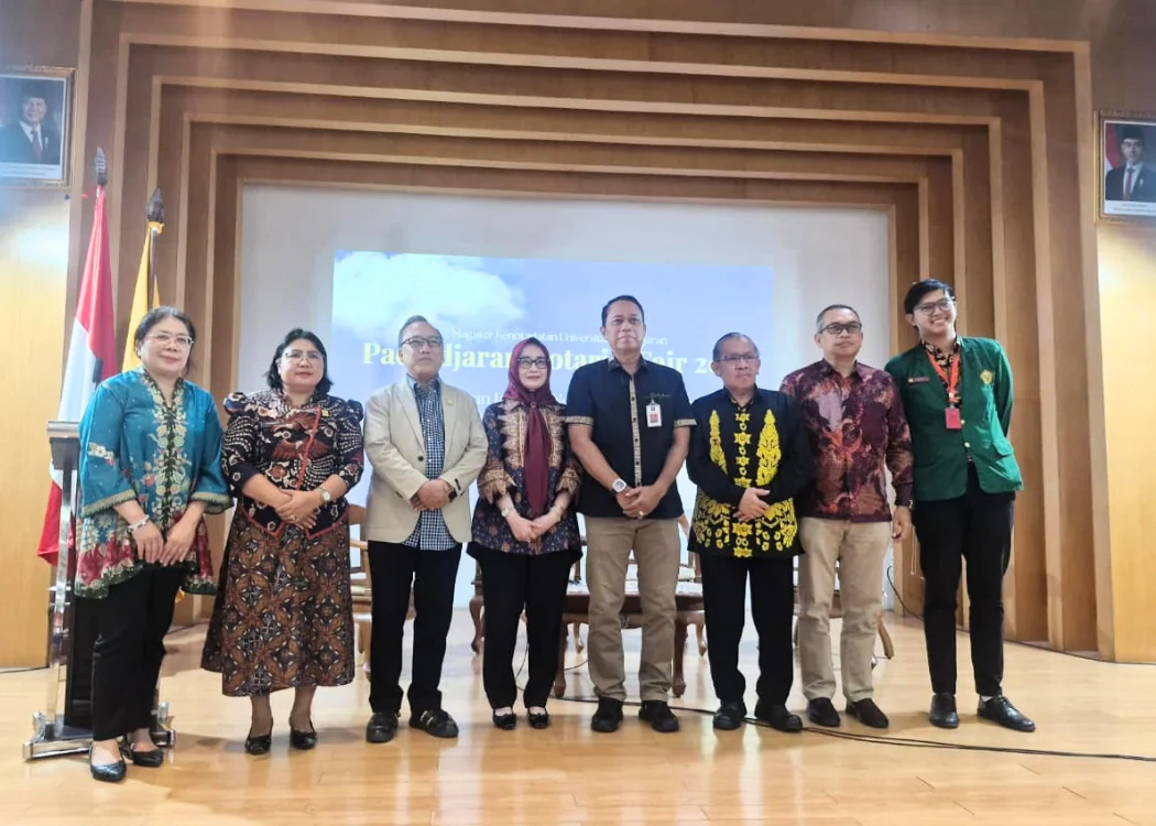 Kepala Kantor Wilayah Kemenkum Jawa Barat, Asep Sutandar,Kepala Divisi Pelayanan Hukum Kemenkum Jabar, Hemawati BR Pandia, Ketua Pengurus Wilayah Jawa Barat Ikatan Notaris Indonesia, Dr. H. Dhody A.R. Widjajatmadja, serta akademisi hukum pidana Unpad, Dr.