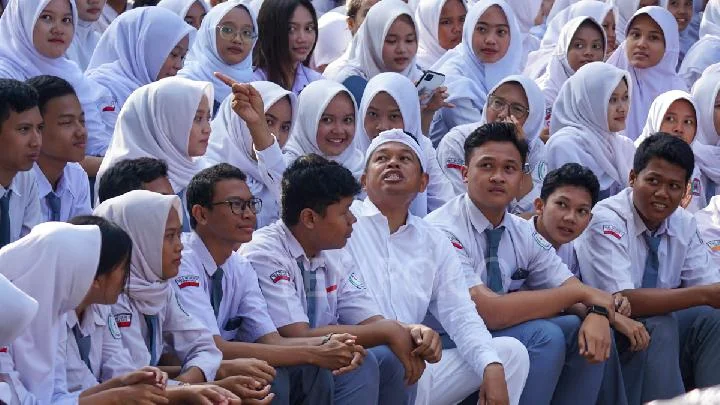 Rencana Dedi Mulyadi Rombak Kepala Sekolah Sesuai Domisili Disambut DPRD Jabar