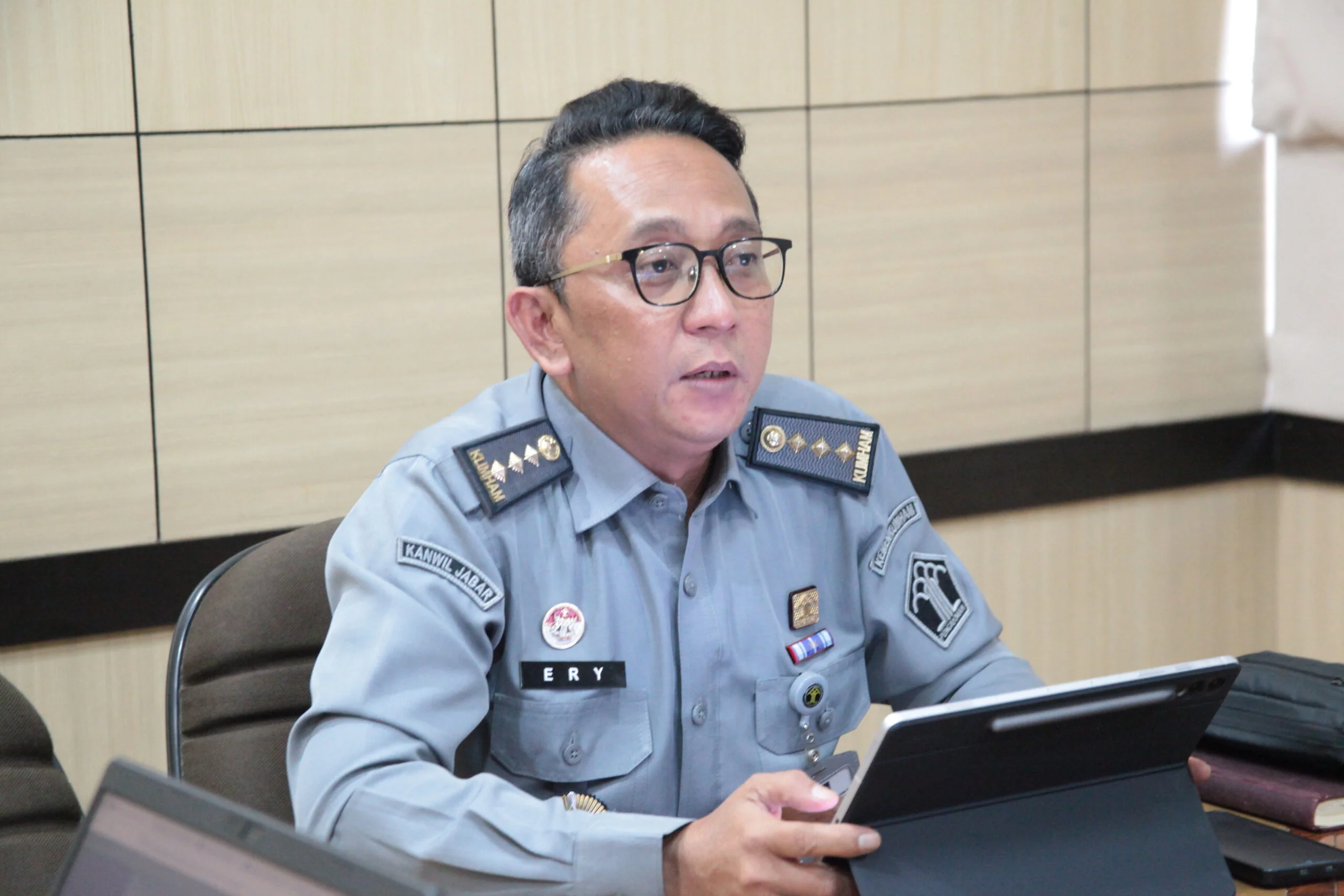 Kepala Bidang Pelayanan Hukum, Eri Kurniawan, yang hadir mewakili Kepala Kantor Wilayah Kemenkum Jawa Barat, Asep Sutandar.Ist