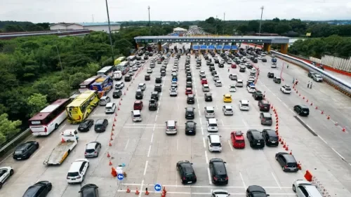 Volume Kendaraan Naik Jelang Natal, Polda Jabar Awasi Tol Jakarta–Cikampek
