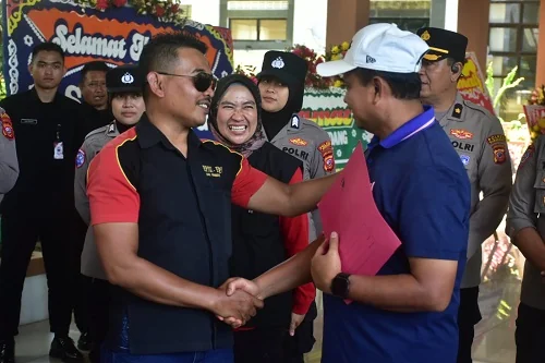 Bupati Sumedang Dony Ahmad Munir menegaskan komitmennya untuk segera membentuk Satgas Ketenagakerjaan.Dok-Diskominfosanditik Sumedang