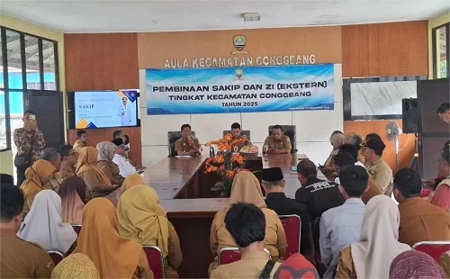 Wakil Bupati Sumedang M. Fajar Aldila memberikan arahan Sistem Akuntabilitas Kinerja Instansi Pemerintah.Diskomimfosanditik