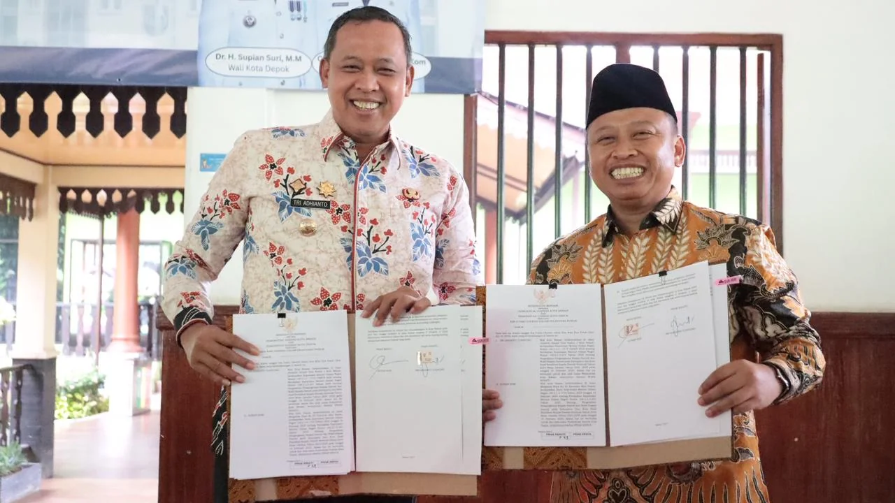 Wali Kota Bekasi, Tri Adhianto dan Wali Kota Depok, Supian Suri.Ist