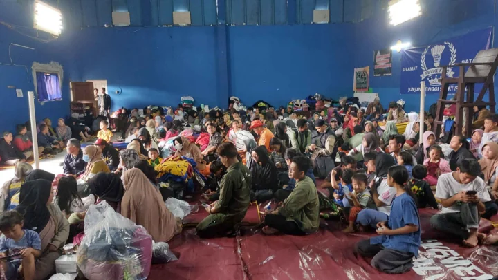 Warga Terdampak Longsor Pasirlangu Mulai Kembali ke Rumah