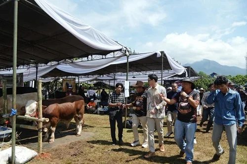 Wakil Bupati Sumedang M Fajar Aldila yang hadir mewakili Bupati Sumedang Dony Ahmad Munir  menekankan pentingnya sektor peternakan sebagai pilar utama ketahanan pangan, khususnya dalam penyediaan protein hewani.Dok-Diskominfosanditik Sumedang