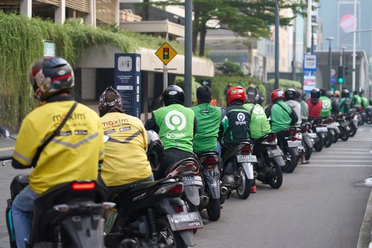 Dedi Mulyadi Keluarkan Surat Edaran soal Bonus Hari Raya untuk Ojol dan Kurir Paket