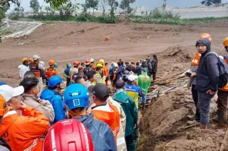 Korban Longsor Cisarua KBB: 17 Tewas, 11 Teridentifikasi
