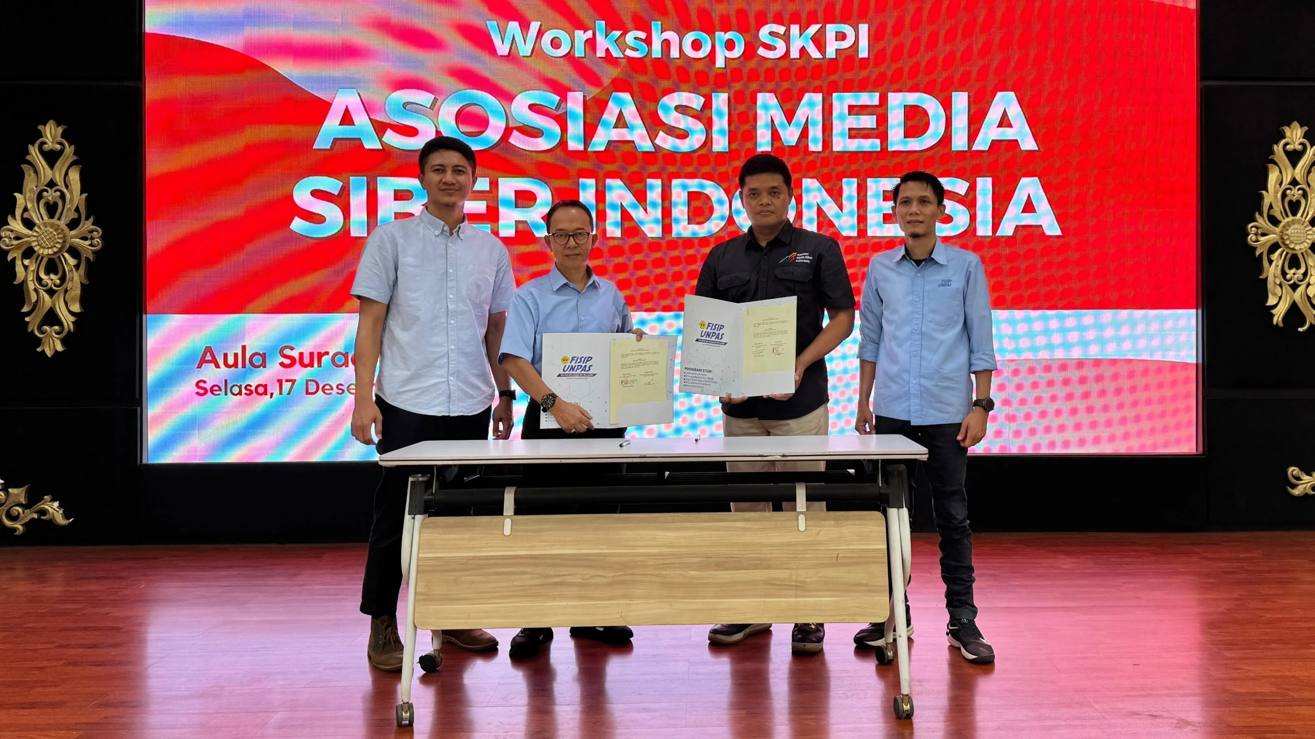 Asosiasi Media Siber Indonesia (AMSI) Jabar menggandeng Program Studi Komunikasi FISIP Unpas menggelar Pelatihan Media Analis di aula FISIP Unpas.