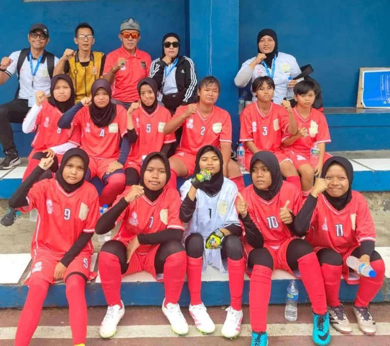 Ketua Special Olympics (SOina) Kota Sukabumi Wahyu Hidayat menyampaikan rasa bangganya atas pencapaian Vika yang menjadi bagian dari Timnas Sepakbola Indonesia.Ist