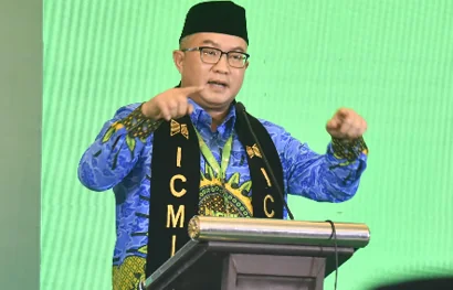 Rektor IPB University Prof Arif Satria