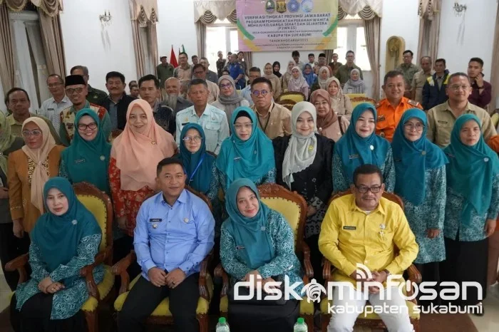 Wakil Bupati Sukabumi Andreas bersama Sekretaris Daerah Ade Suryaman di Aula Pendopo Sukabumi.Ist