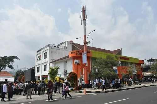 Bupati Dony menegaskan, Smart Pole dirancang untuk meningkatkan rasa aman, kenyamanan, serta ketertiban masyarakat dalam menjalankan aktivitas sehari-hari.Dok-Diskomimfosanditik