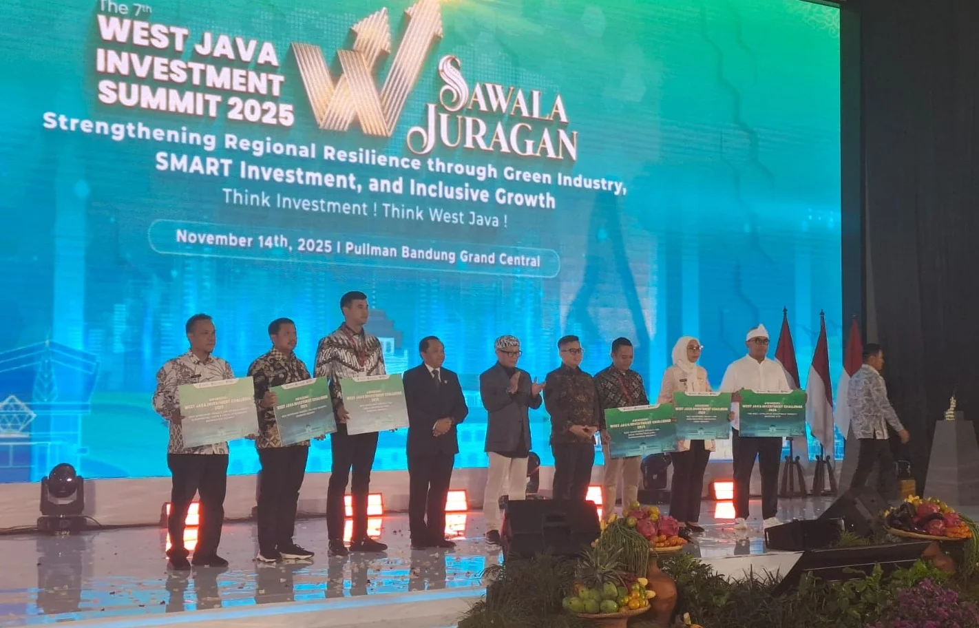 Kepala Dinas Penanaman Modal dan Pelayanan Terpadu Satu Pintu (DPMPTSP) Kabupaten Purwakarta, Ryan Oktavia, mewakili Bupati Purwakarta Saepul Bahri Binzein, menyampaikan rasa syukur atas penghargaan yang diraih.Ist