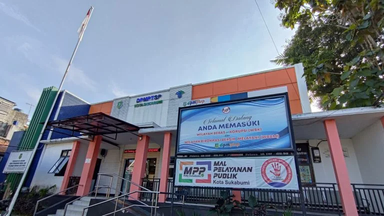 Nilai investasi di Kota Sukabumi pada tahun 2025 mencapai Rp1,15 triliun. Hal ini diungkapkan Kepala Bidang Penanaman Modal Dinas Penanaman Modal dan Pelayanan Terpadu Satu Pintu (DPMPTSP) Kota Sukabumi Teten Agus Sugihan.Dok-Diskomimfo Kota Sukabumi